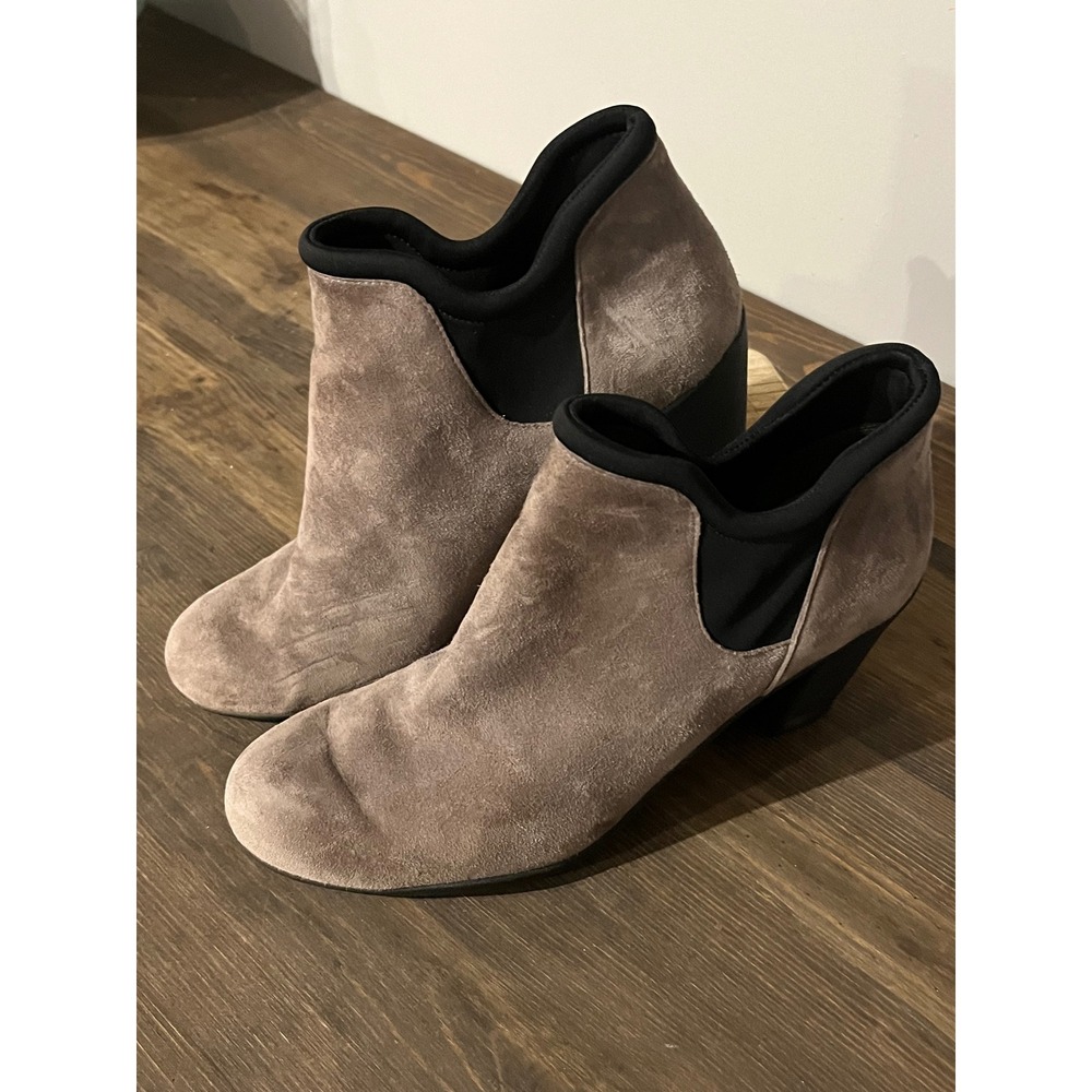 Clarks Adya Bella Ankle Booties in Gray Suede Block Heel‎